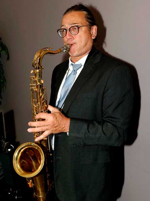 Saxophonist DJJS Jürgen Schwarz